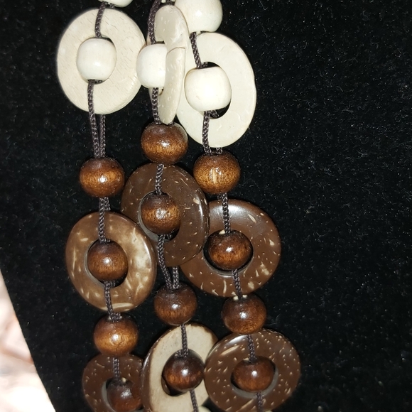 💢SOLD💢Beaded beauty...handmade from coconut shell - Picture 7 of 9